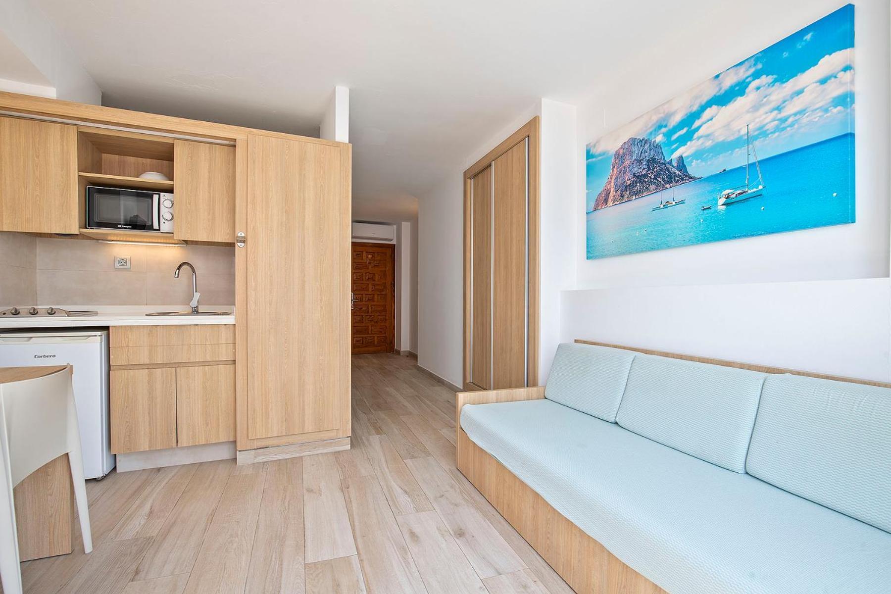 Sunside Ibiza Studios - Only Adults- Formerly Known As Central Park Sant Antoni de Portmany Екстериор снимка