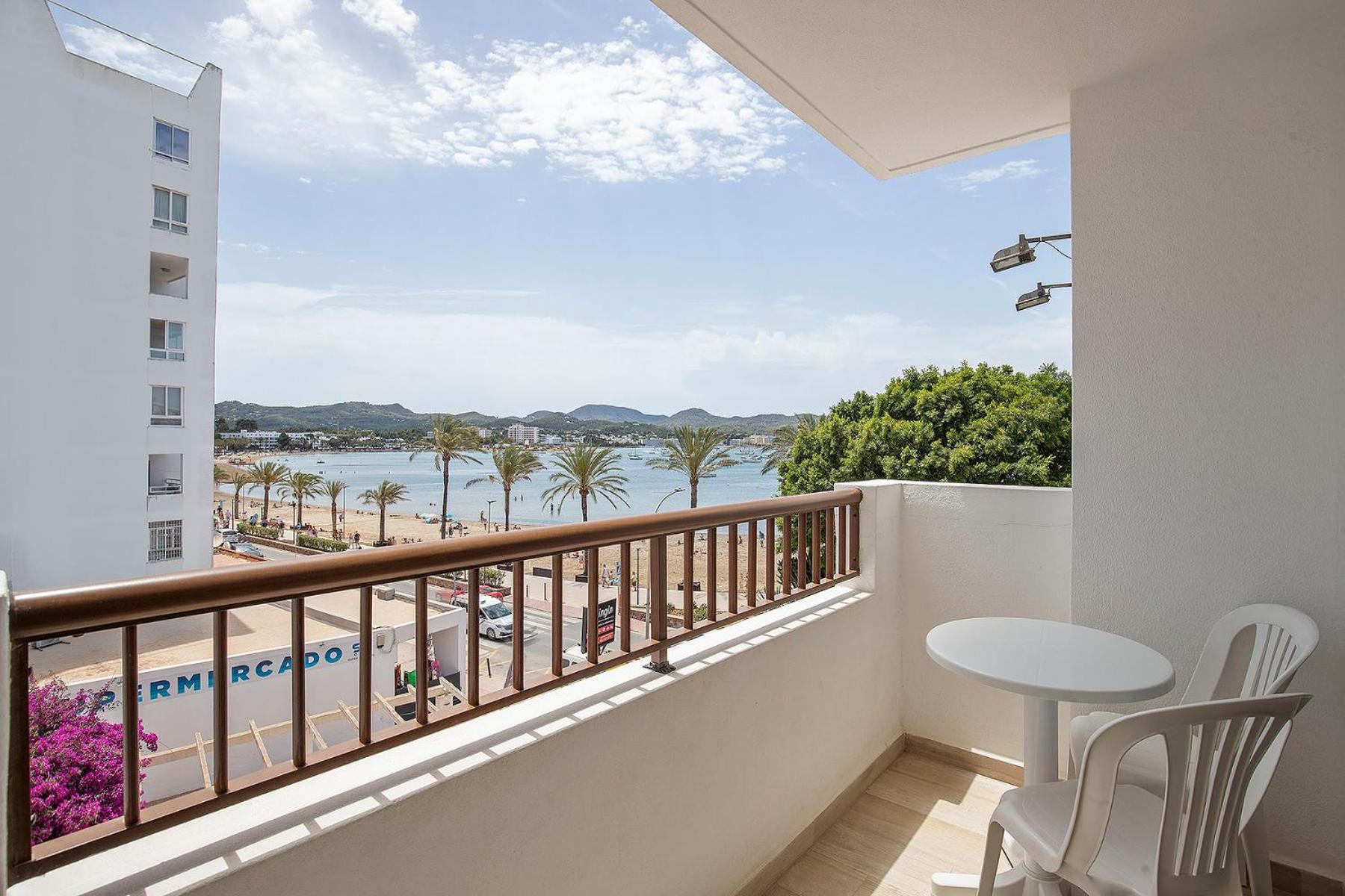 Sunside Ibiza Studios - Only Adults- Formerly Known As Central Park Sant Antoni de Portmany Екстериор снимка