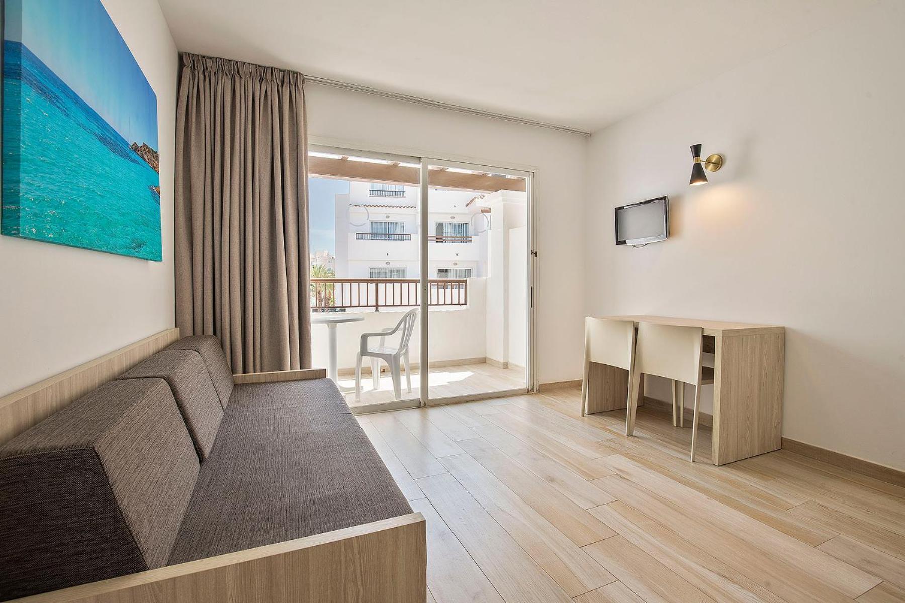 Sunside Ibiza Studios - Only Adults- Formerly Known As Central Park Sant Antoni de Portmany Екстериор снимка
