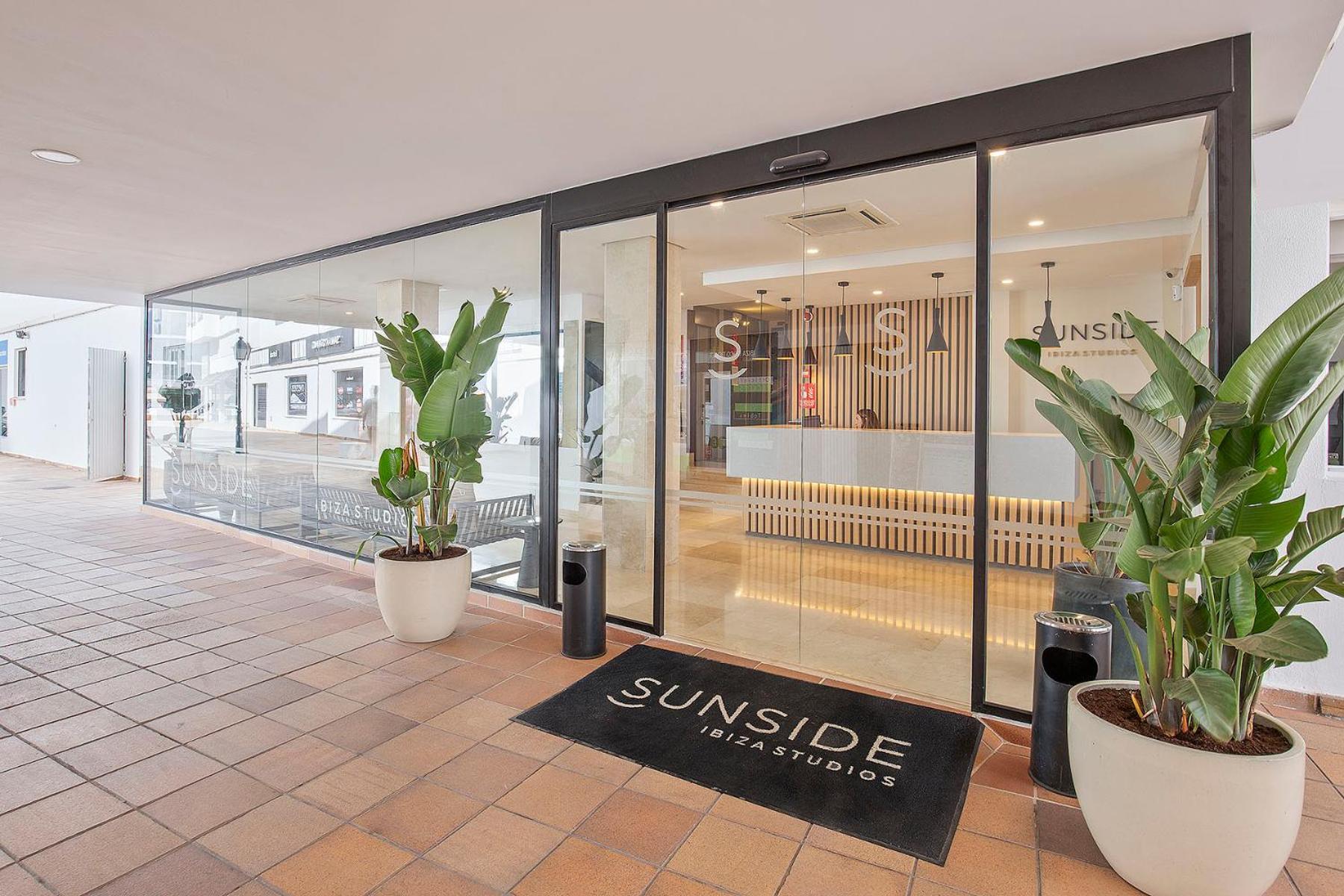 Sunside Ibiza Studios - Only Adults- Formerly Known As Central Park Sant Antoni de Portmany Екстериор снимка