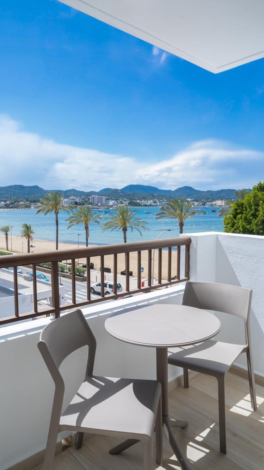 Sunside Ibiza Studios - Only Adults- Formerly Known As Central Park Sant Antoni de Portmany Екстериор снимка