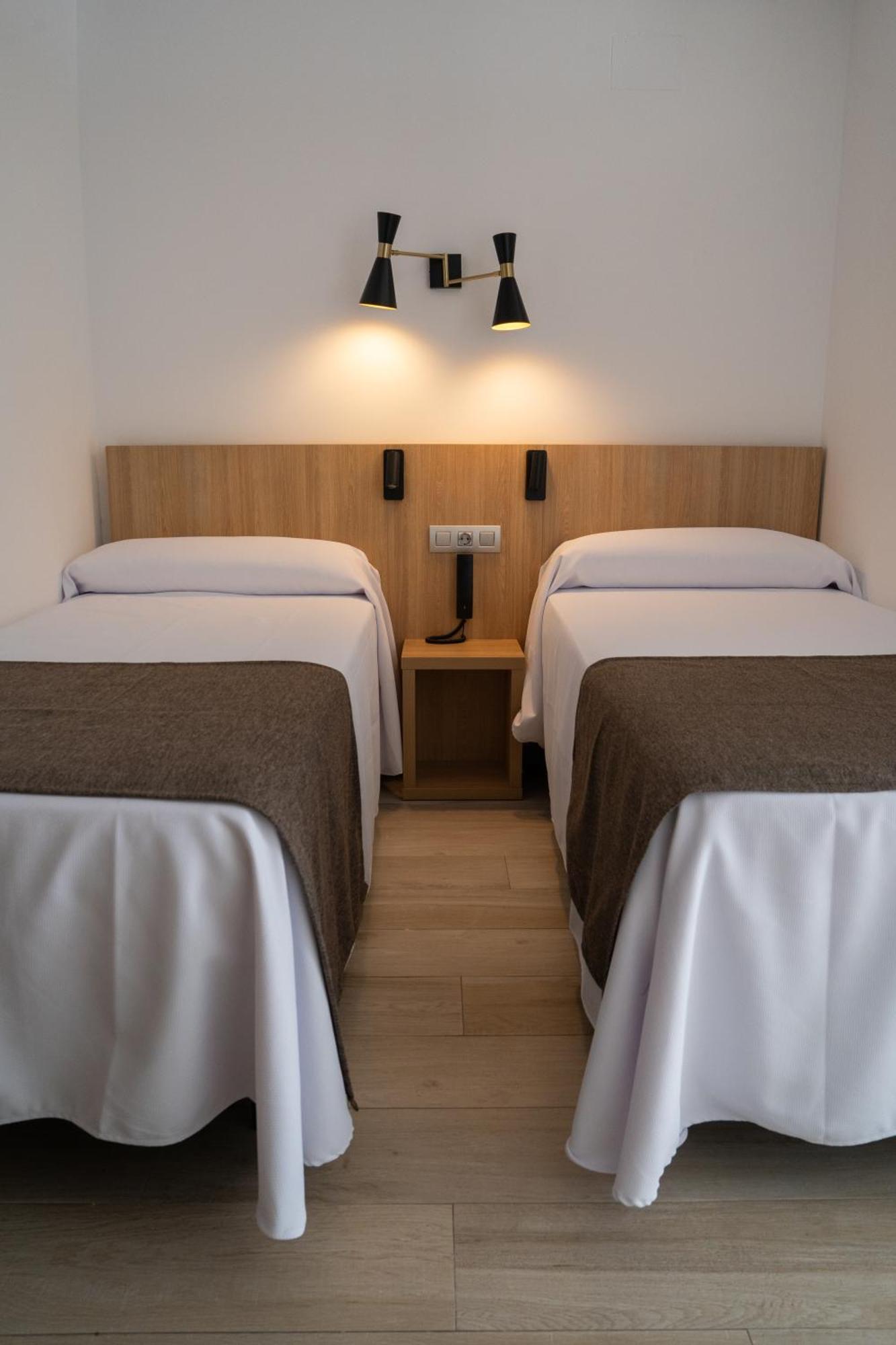 Sunside Ibiza Studios - Only Adults- Formerly Known As Central Park Sant Antoni de Portmany Екстериор снимка